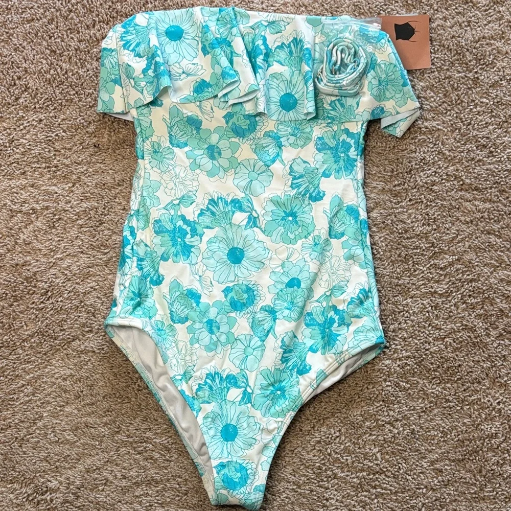 3 for $20 Shade & Shore Floral Off-Shoulder Bodysuit Size Small - Picture 3 of 7